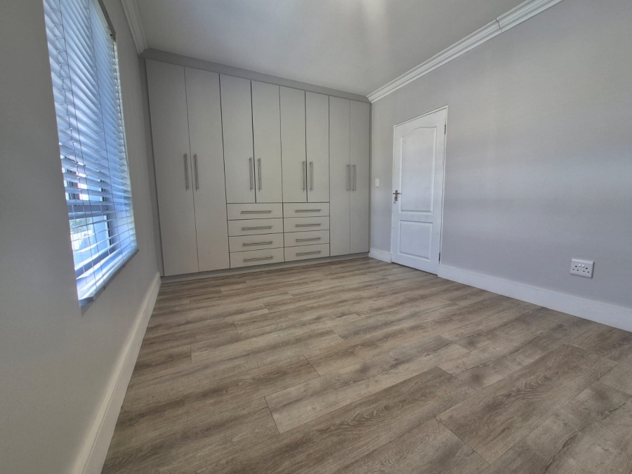 To Let 3 Bedroom Property for Rent in Langeberg Heights Western Cape